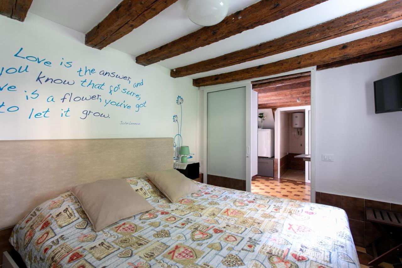 Ca Furly By Welc Apartment Венеция Екстериор снимка